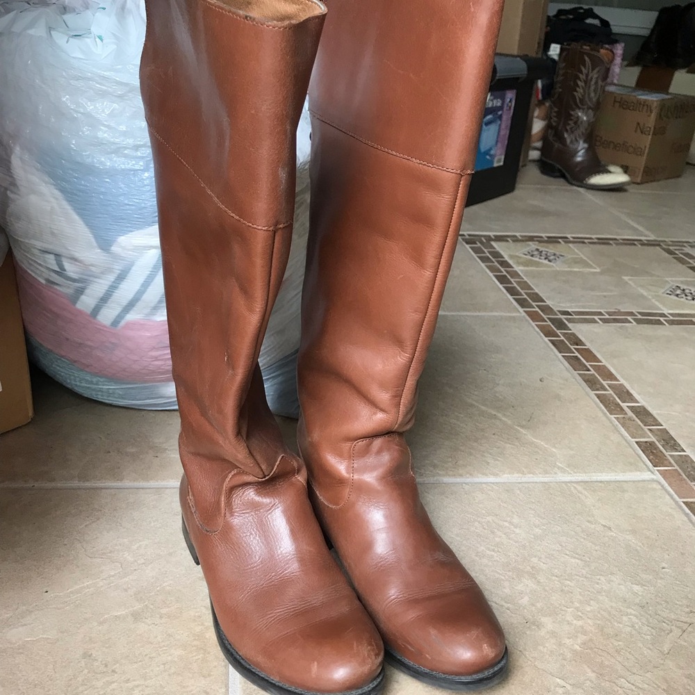 Riding boots